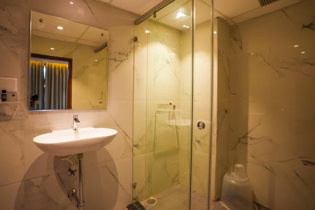 Hotel Sunrise Hospitality Vijayawāda Zewnętrze zdjęcie