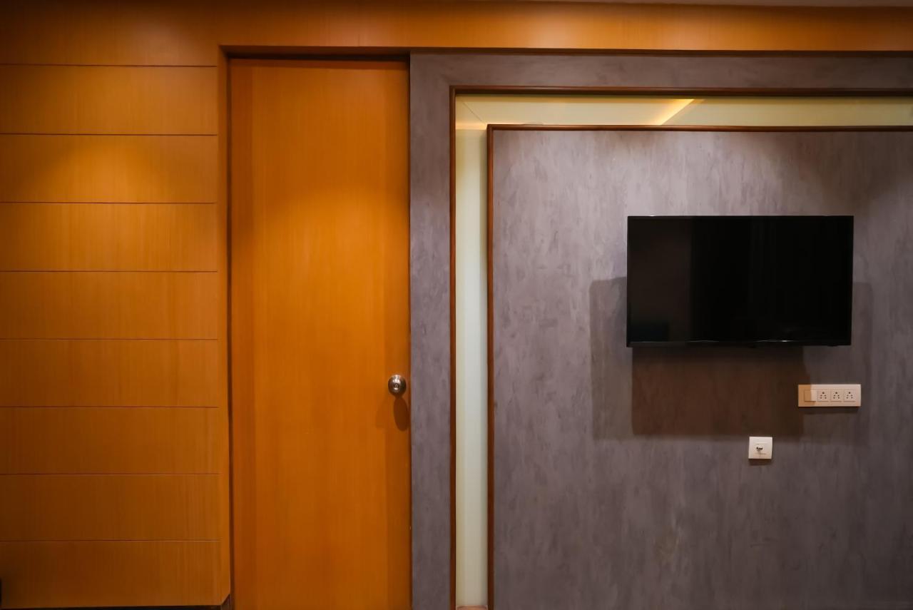 Hotel Sunrise Hospitality Vijayawāda Zewnętrze zdjęcie