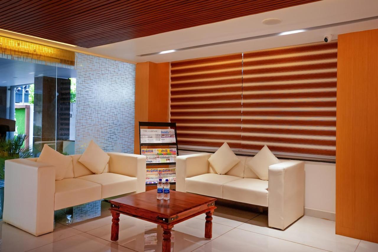 Hotel Sunrise Hospitality Vijayawāda Zewnętrze zdjęcie