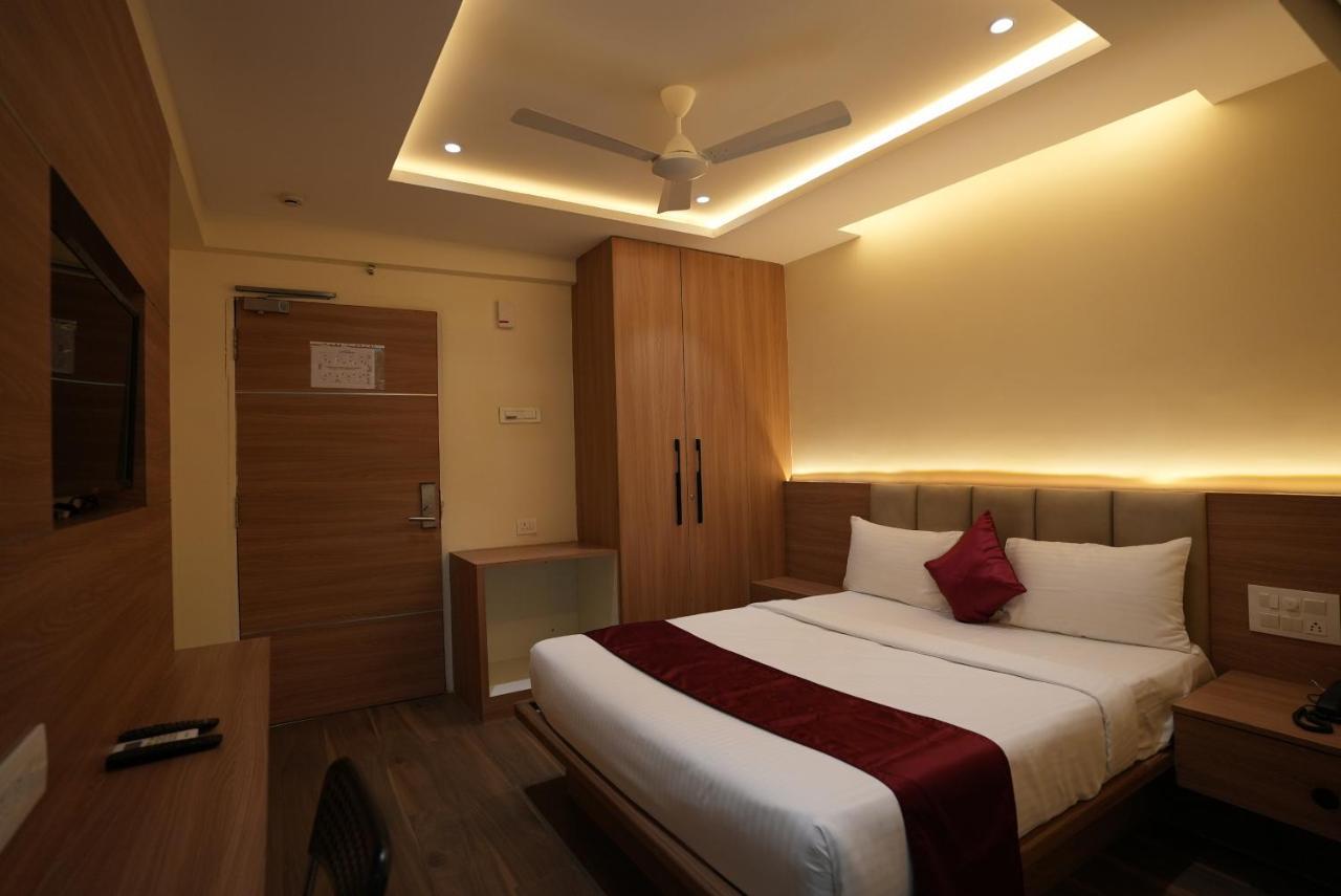 Hotel Sunrise Hospitality Vijayawāda Zewnętrze zdjęcie